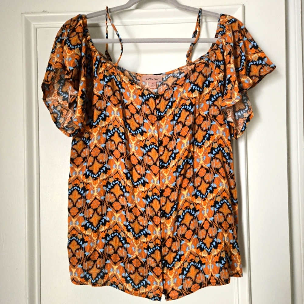 Buckle Willow and Root cold shoulder top